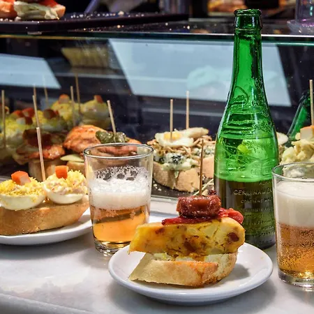 Spacious Confortable Next And Pintxos Area *