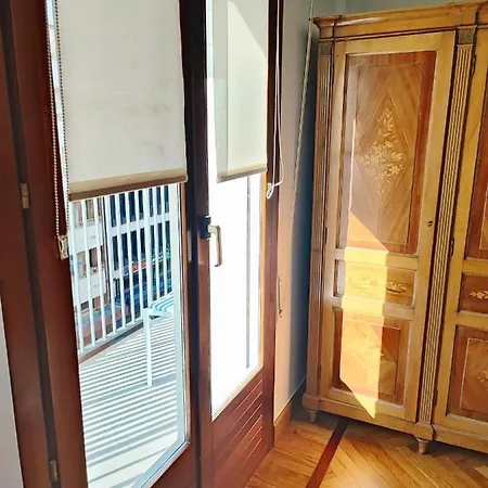 Spacious Confortable Close To And Pintxos Area Apartment