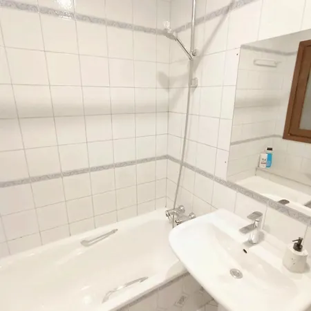 Spacious Confortable Next And Pintxos Area Apartment