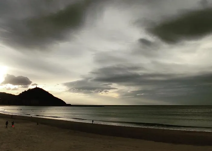 Spacious Confortable Next And Pintxos Area