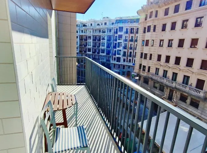 Spacious Confortable Next And Pintxos Area Apartment