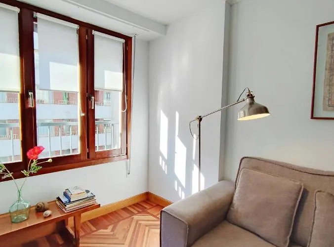 Spacious Confortable Next And Pintxos Area